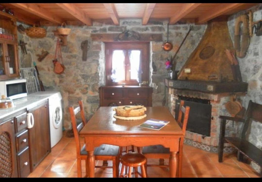 Casa Rural El Cotu En Onís Eksteriør bilde